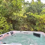 Lou Tavan - Renovee Avec Piscine & Jacuzzi - 4 Ле-Лаванду